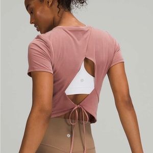 Lululemon Open Tie-Back Short Sleeve
Spiced Chai size 2